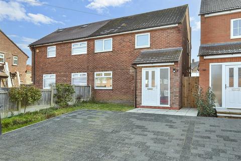 3 bedroom semi-detached house for sale, Cripsey Avenue, Ongar, Essex