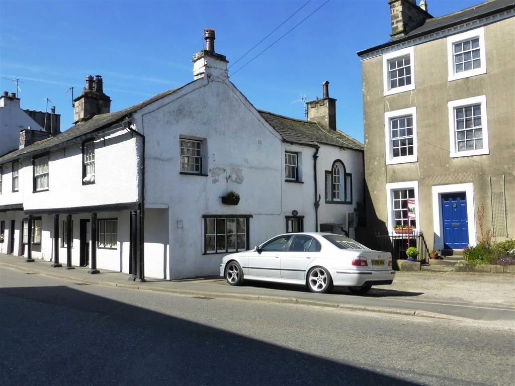 The Old Bakery The Square, BurtoninKendal Cumbria, LA6 4 bed end of