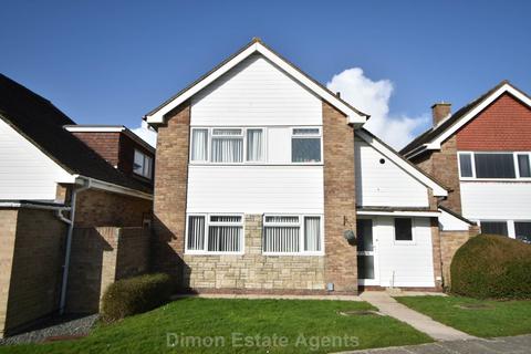 3 bedroom detached house for sale, Avocet Walk, Peel Common