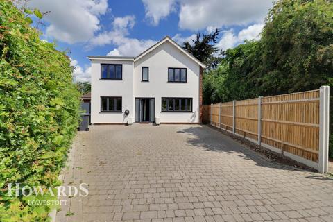 5 bedroom detached house for sale, Gunton Drive, Lowestoft