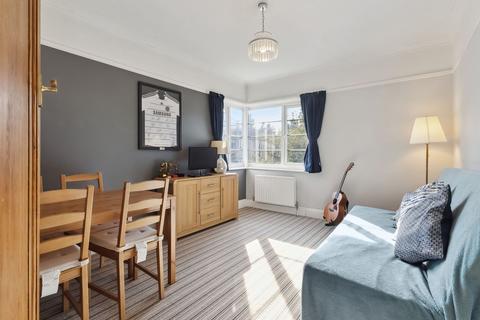 31 Grove Avenue, Sutton, SM1 2DA