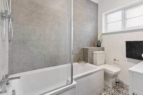 31 Grove Avenue, Sutton, SM1 2DA
