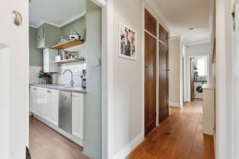 31 Grove Avenue, Sutton, SM1 2DA