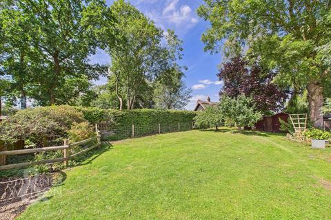 2 bedroom cottage for sale, Stradbroke Road, Brundish, Woodbridge