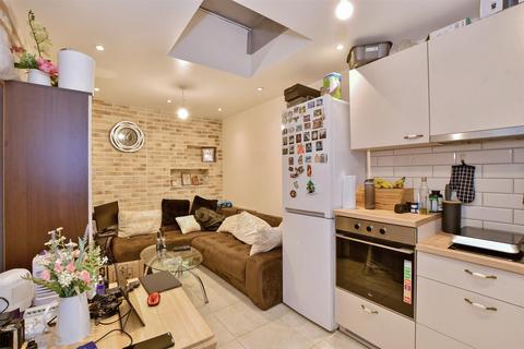 3 bedroom end of terrace house for sale, Mount Pleasant Road, Walthamstow