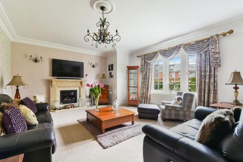 3 Stoney Croft, Coulsdon, CR5 1RR
