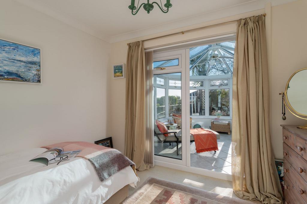 Bedroom 2, 3 Start Bay Park, Strete