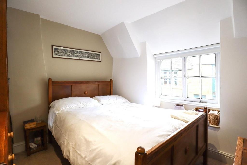 Bedroom 2.jpg