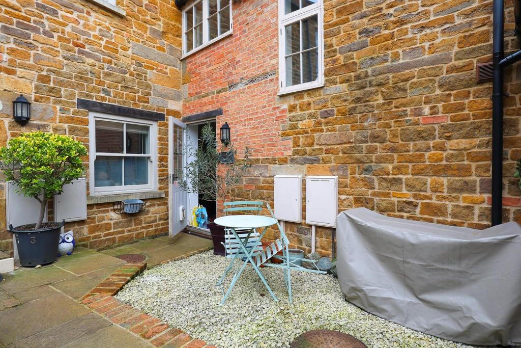 Shared courtyard garden.jpg