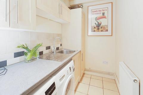 95 Clarence Road, Sutton Coldfield, B74 4AT