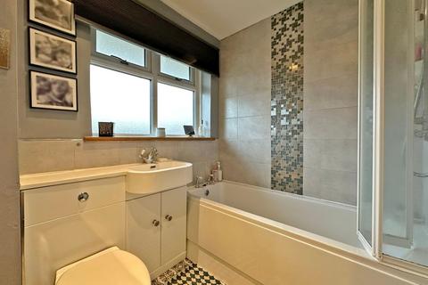 43 Clee View Road, Wombourne, Wolverhampton, WV5 0BD