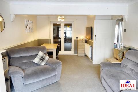 38 Langdale Drive, Doncaster, DN5 9JG