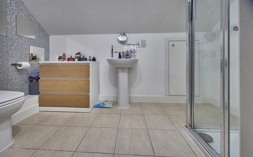 En suite shower room
