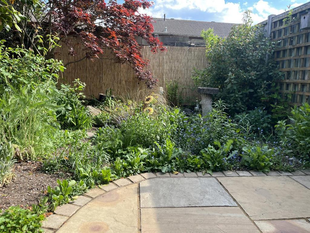 Garden2.jpg