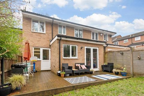 4 bedroom semi-detached house for sale, Woodbury Road, Walderslade Woods, Chatham, Kent