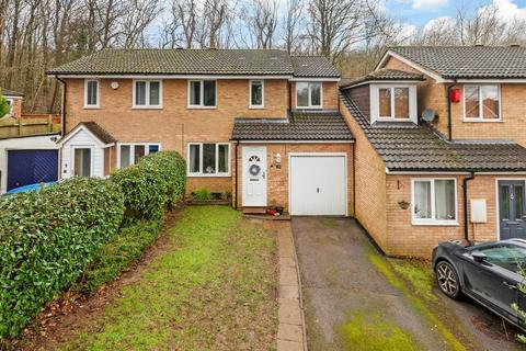 4 bedroom semi-detached house for sale, Woodbury Road, Chatham ME5