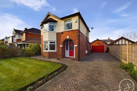 3 bedroom detached house for sale, Templenewsam View, Leeds