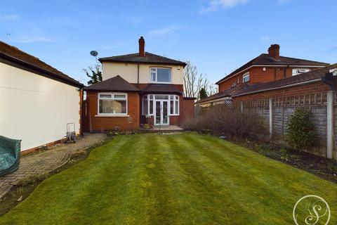 3 bedroom detached house for sale, Templenewsam View, Leeds