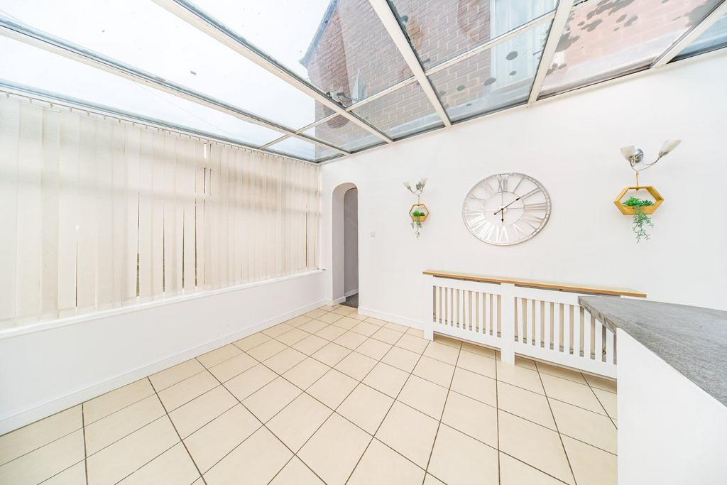 85 Bretherton Road dining area.jpg