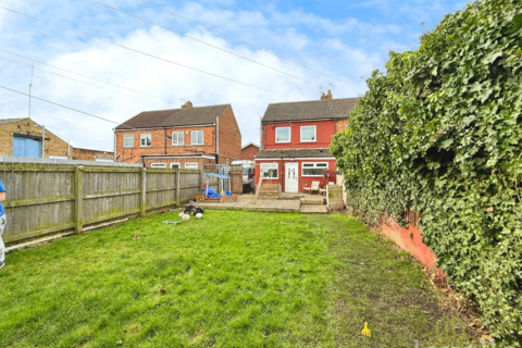 3 bedroom semi-detached house for sale, Wall Street, Gainsborough DN21