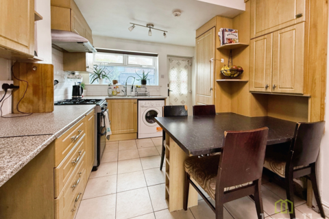 3 bedroom semi-detached house for sale, Wall Street, Gainsborough DN21