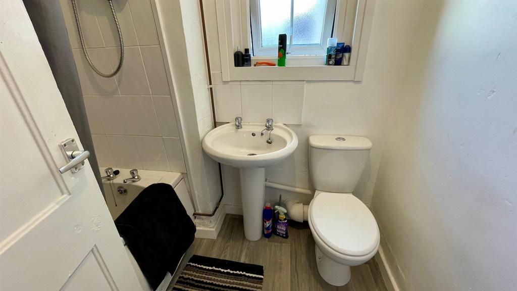 3 piece bathroom