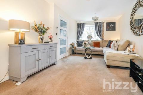 3 bedroom detached house for sale, Sarah Rand Road, Hadleigh IP7