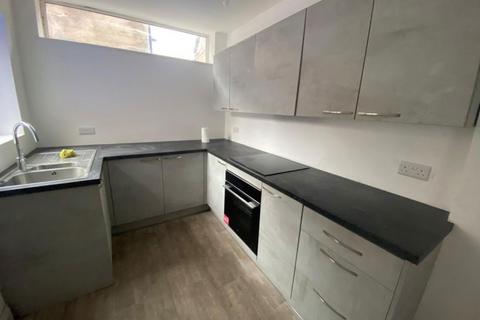 4 bedroom terraced house to rent, Bath St, Hale, WA14 2EJ