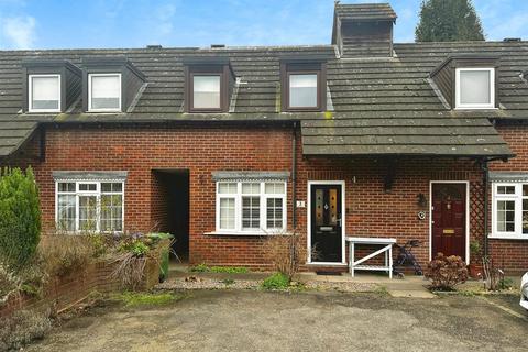 2 bedroom terraced house to rent, Hyde Place, Leamington Spa