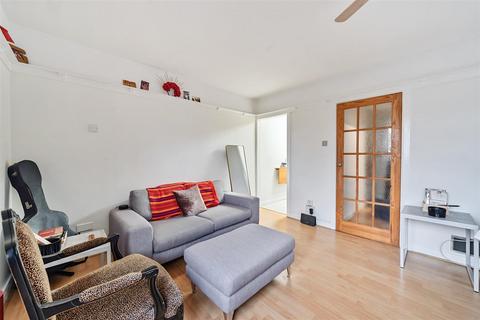 Studio for sale, Adelaide Road, Surbiton