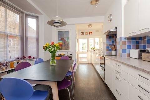56 Heath Gardens, Twickenham, TW1 4LZ