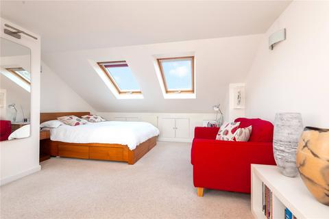 56 Heath Gardens, Twickenham, TW1 4LZ