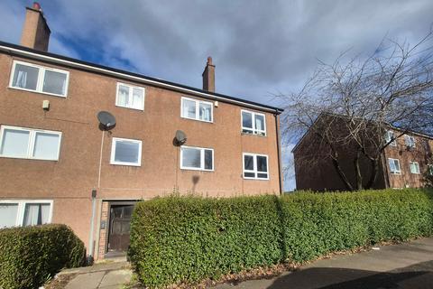 3 bedroom flat to rent, South Road, Charleston, Dundee, DD2