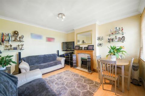 2 bedroom maisonette for sale, Priory Close, Wembley