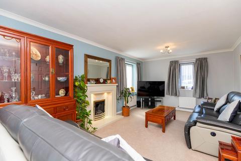 2 Dormans Close, Milton Keynes Village, Milton Keynes, MK10 9AR