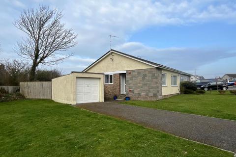 2 bedroom bungalow for sale, Maes Dyfed, Haverfordwest SA62