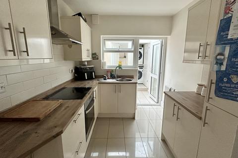 3 bedroom terraced house for sale, Hipswell Highway, CV2