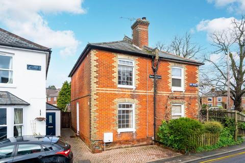 3 bedroom semi-detached house for sale, New Cross Road, Stoughton, Guildford, GU2