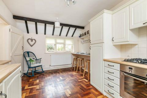 3 bedroom cottage for sale, 6 Dean Lane, Winchester, SO22