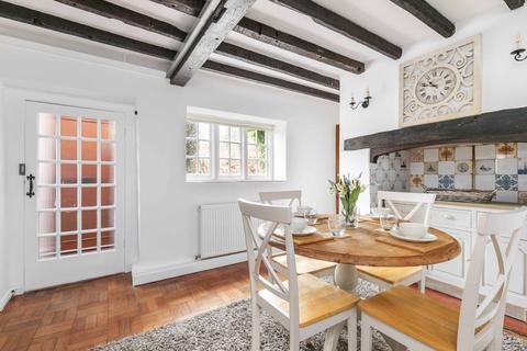 3 bedroom cottage for sale, 6 Dean Lane, Winchester, SO22