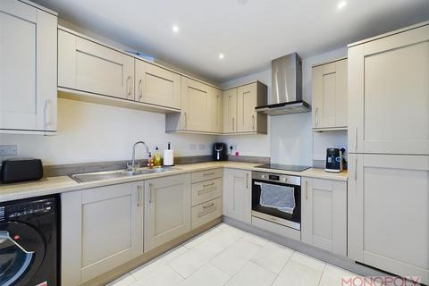 2 bedroom detached house for sale, Hutton Way, Rhostyllen