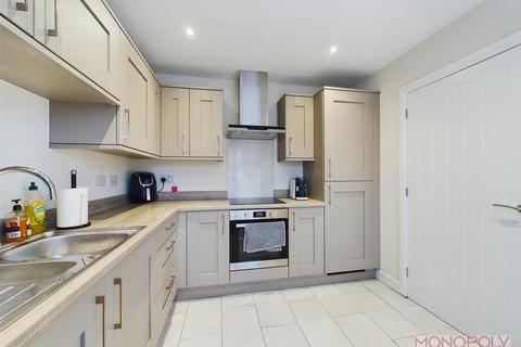 2 bedroom detached house for sale, Hutton Way, Rhostyllen