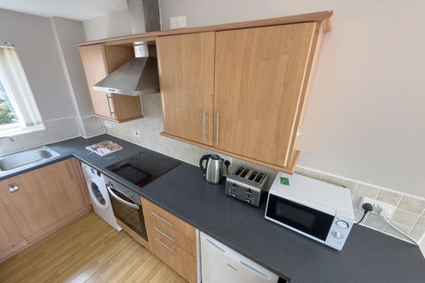 2 bedroom flat to rent, Gilmartin Grove, L6 1EG,