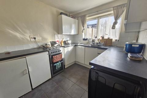 27 Berkeley Path, Luton, LU2 0TS
