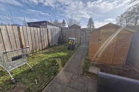 27 Berkeley Path, Luton, LU2 0TS