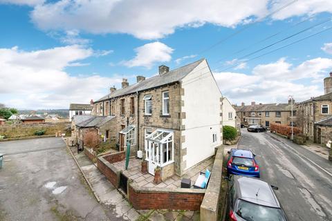 2 bedroom end of terrace house for sale, Hall Lane, Kirkburton, HD8