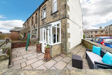 2 bedroom end of terrace house for sale, Hall Lane, Kirkburton, HD8