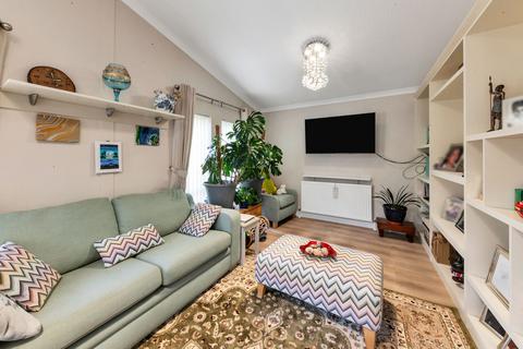 2 bedroom park home for sale, London Road, Royston SG8