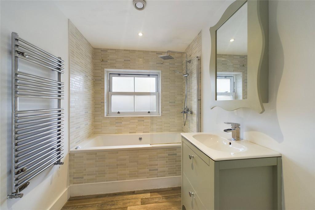 Ensuite