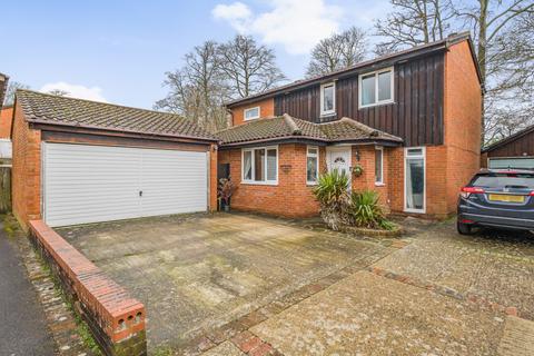 4 bedroom detached house for sale, Greenham Wood, Bracknell, Berkshire